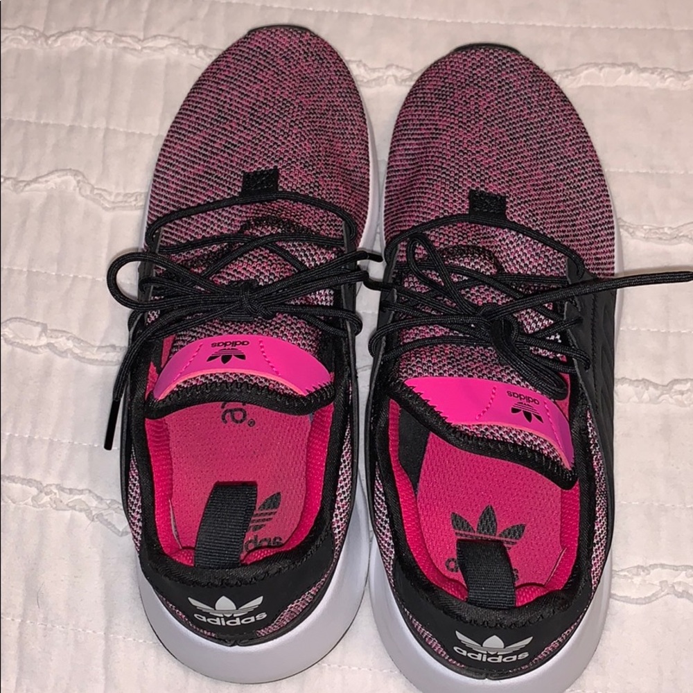 Adidas Tennis Shoes